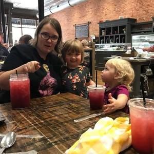 Meet your Posher, Sara